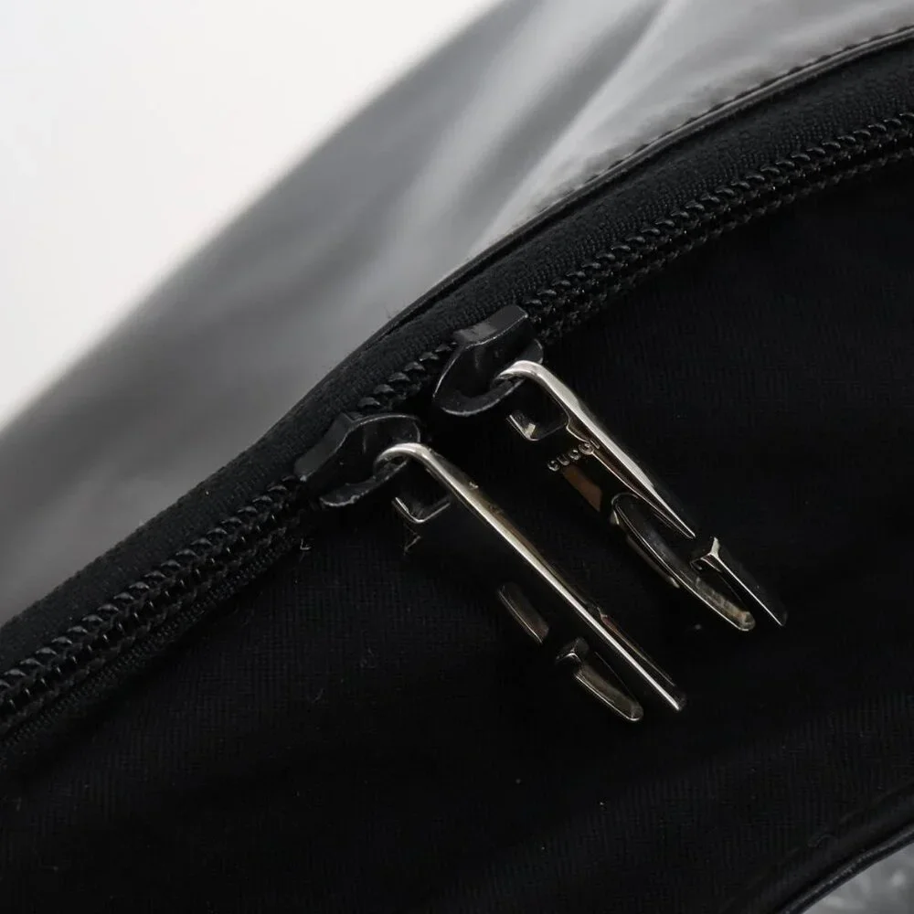 Authentic GUCCI Shoulder Bag Canvas Black Silver - Picture 2 of 16